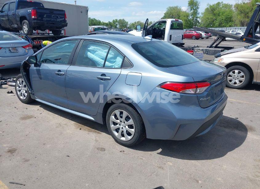 Photo 3 of 2020 Toyota Corolla LE (VIN 5YFEPRAE1LP006660)