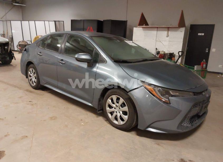 2020 Toyota Corolla LE (VIN 5YFEPRAE1LP051629) main photo