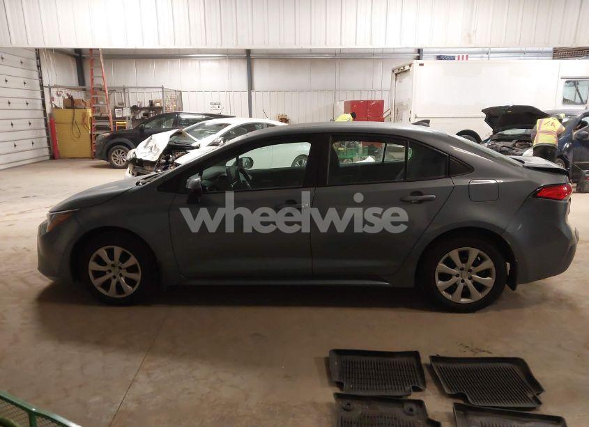 Photo 14 of 2020 Toyota Corolla LE (VIN 5YFEPRAE1LP051629)