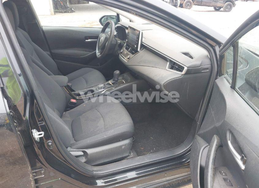 Photo 5 of 2020 Toyota Corolla LE (VIN 5YFEPRAE1LP066681)