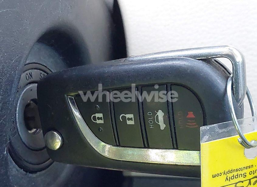 Photo 11 of 2020 Toyota Corolla LE (VIN 5YFEPRAE1LP073839)