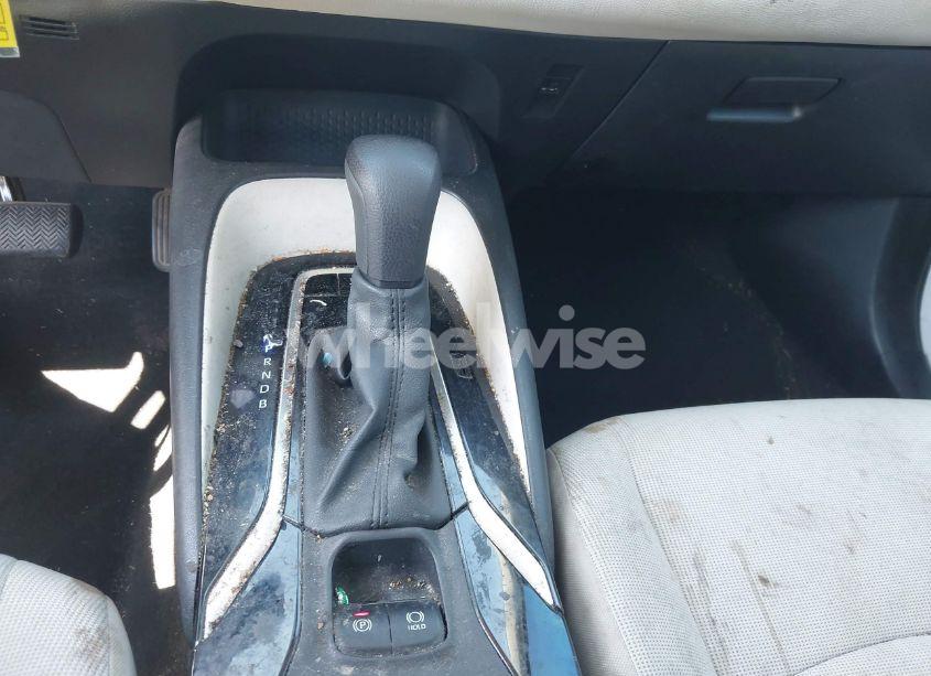 Photo 18 of 2020 Toyota Corolla LE (VIN 5YFEPRAE1LP073839)