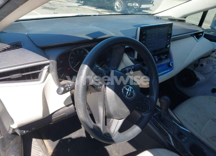 Photo 19 of 2020 Toyota Corolla LE (VIN 5YFEPRAE1LP073839)