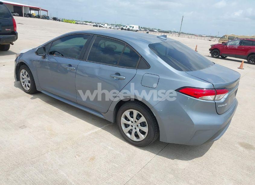 Photo 3 of 2020 Toyota Corolla LE (VIN 5YFEPRAE1LP084405)