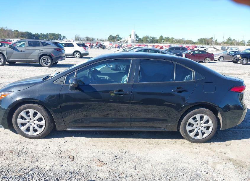 Photo 14 of 2020 Toyota Corolla LE (VIN 5YFEPRAE1LP088499)