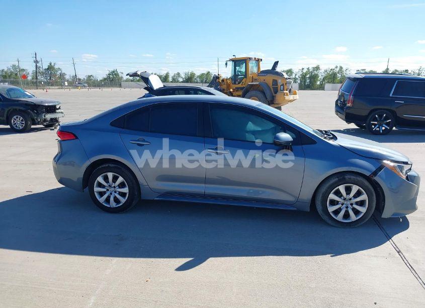 Photo 13 of 2020 Toyota Corolla LE (VIN 5YFEPRAE1LP089894)