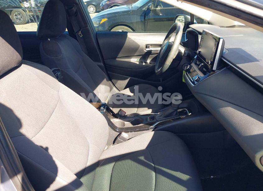 Photo 5 of 2020 Toyota Corolla LE (VIN 5YFEPRAE1LP115412)