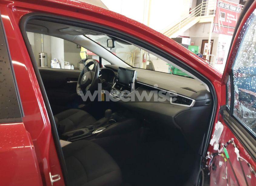 Photo 5 of 2020 Toyota Corolla LE (VIN 5YFEPRAE1LP139614)
