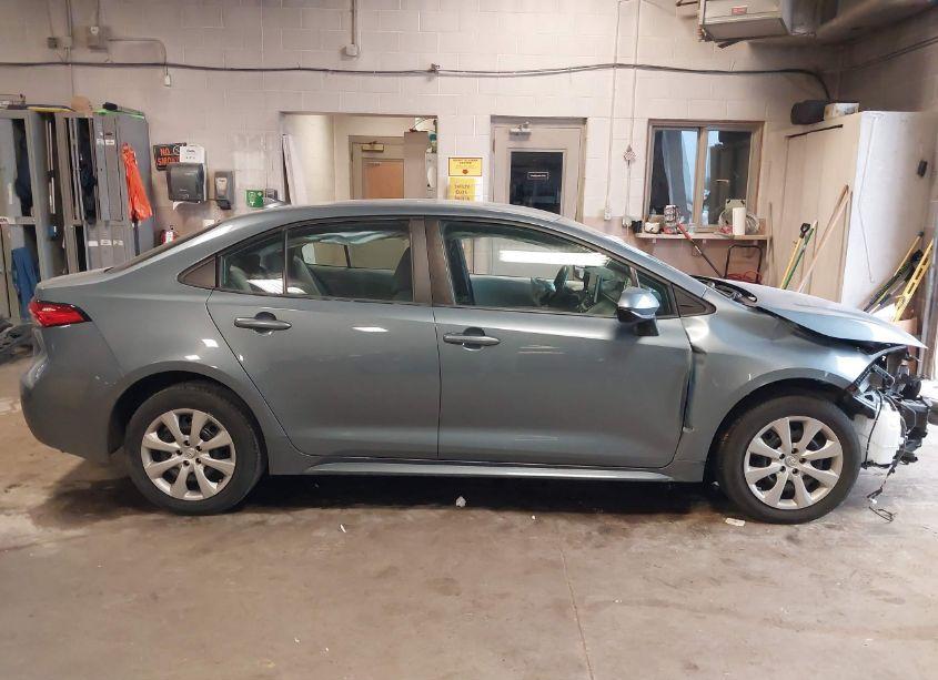 Photo 14 of 2020 Toyota Corolla LE (VIN 5YFEPRAE2LP015920)