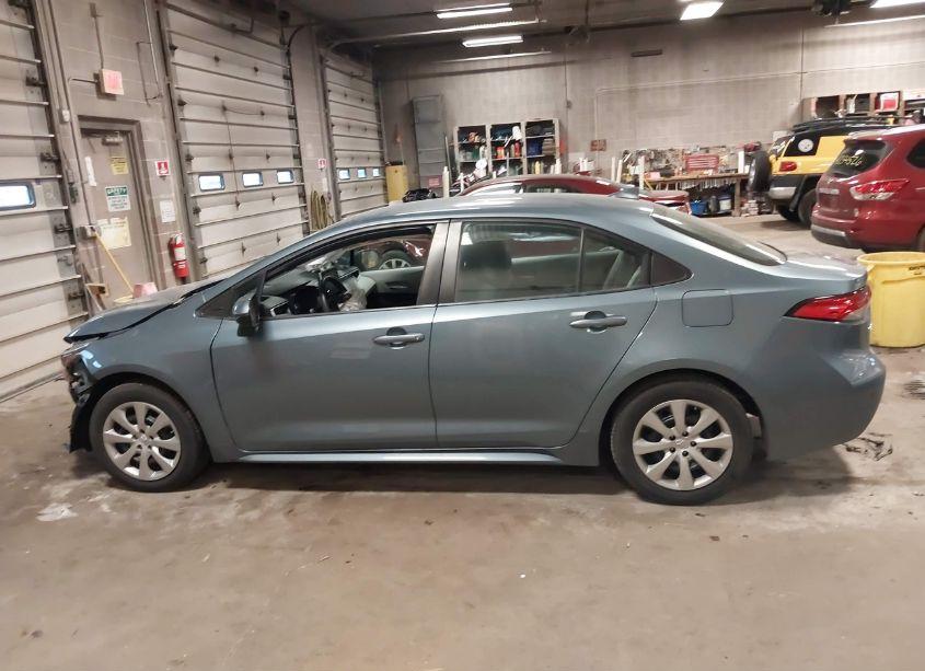 Photo 15 of 2020 Toyota Corolla LE (VIN 5YFEPRAE2LP015920)
