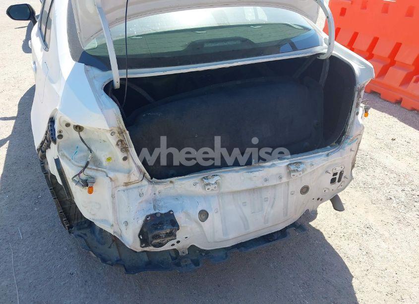 Photo 6 of 2020 Toyota Corolla LE (VIN 5YFEPRAE2LP023693)