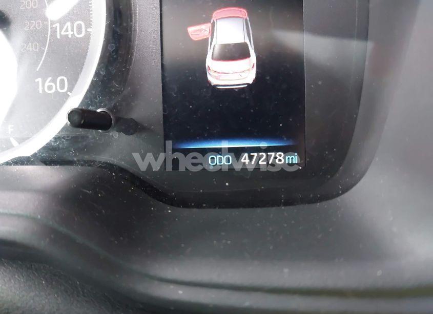 Photo 15 of 2020 Toyota Corolla LE (VIN 5YFEPRAE2LP063370)