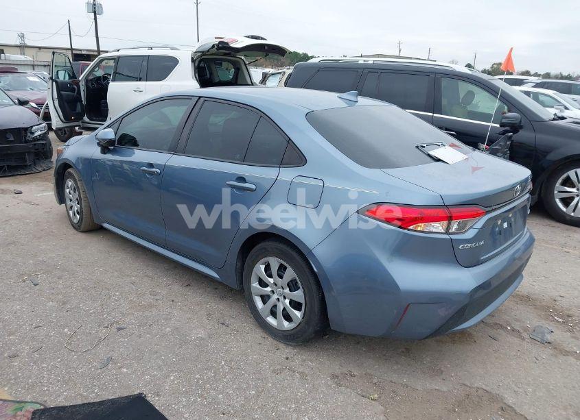 Photo 3 of 2020 Toyota Corolla LE (VIN 5YFEPRAE2LP063370)