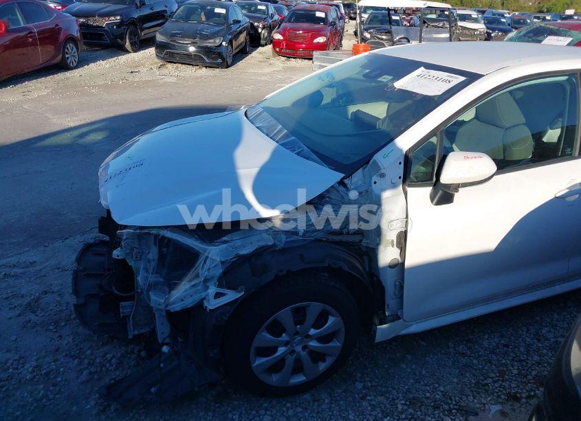 Photo 15 of 2020 Toyota Corolla LE (VIN 5YFEPRAE2LP066933)