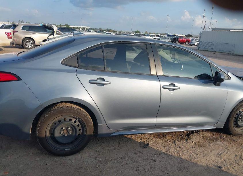 Photo 13 of 2020 Toyota Corolla LE (VIN 5YFEPRAE2LP076572)