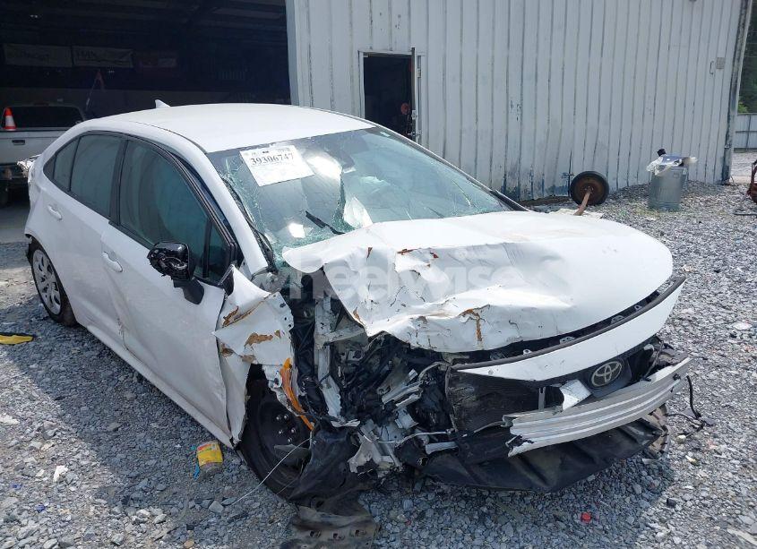 2020 Toyota Corolla LE (VIN 5YFEPRAE2LP079021) main photo