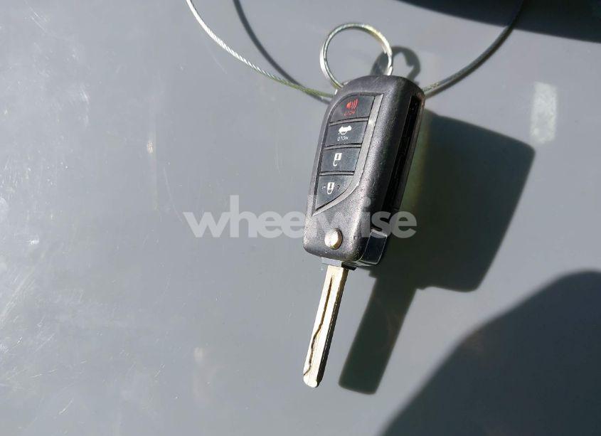 Photo 11 of 2020 Toyota Corolla LE (VIN 5YFEPRAE2LP082338)