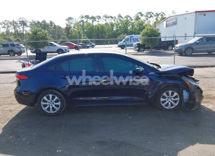 Photo 13 of 2020 Toyota Corolla LE (VIN 5YFEPRAE2LP082338)