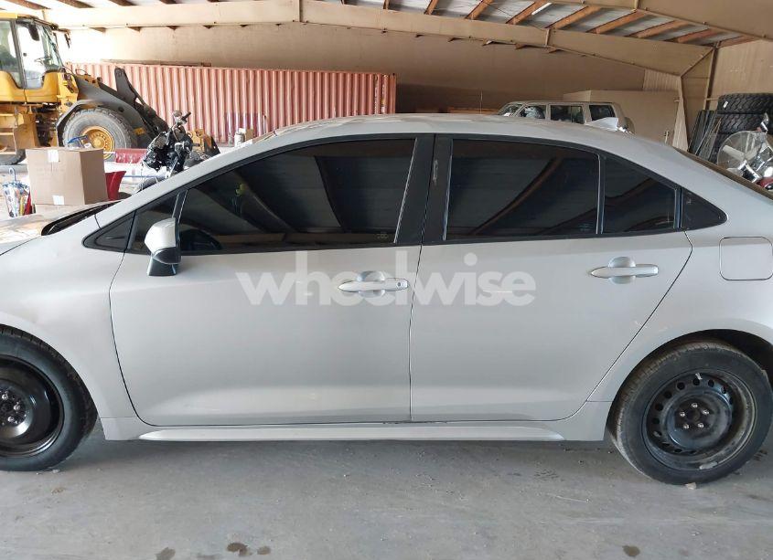 Photo 14 of 2020 Toyota Corolla LE (VIN 5YFEPRAE2LP093890)