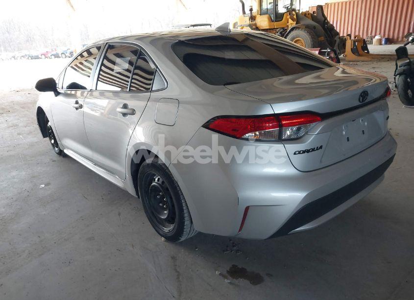 Photo 3 of 2020 Toyota Corolla LE (VIN 5YFEPRAE2LP093890)