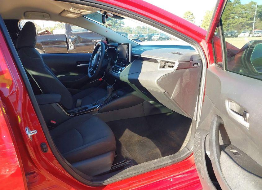 Photo 5 of 2020 Toyota Corolla LE (VIN 5YFEPRAE2LP099401)