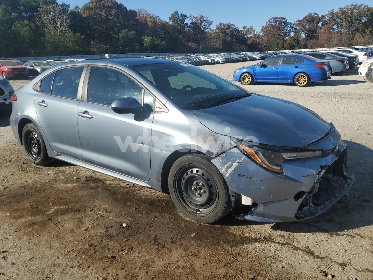 Photo 4 of 2020 TOYOTA COROLLA LE (VIN 5YFEPRAE2LP104001)