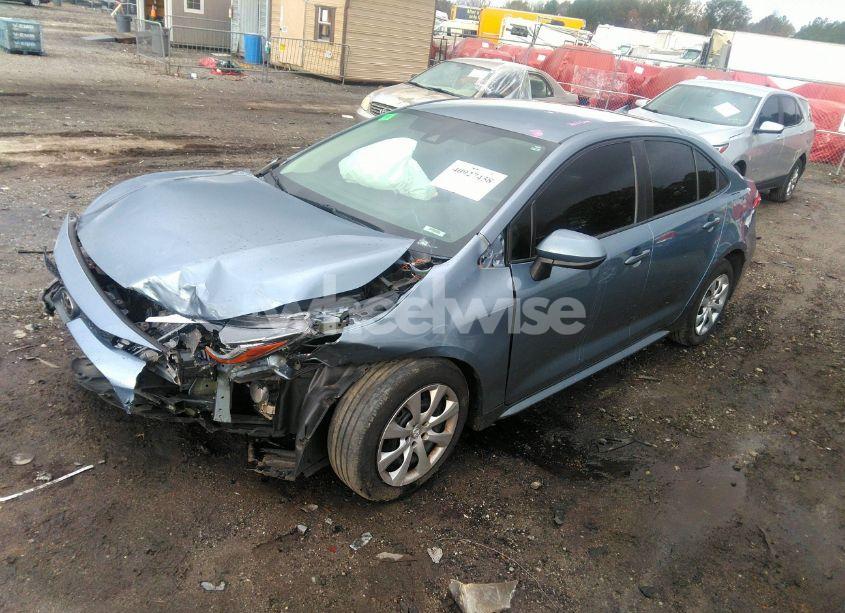 Photo 2 of 2020 Toyota Corolla LE (VIN 5YFEPRAE2LP123809)