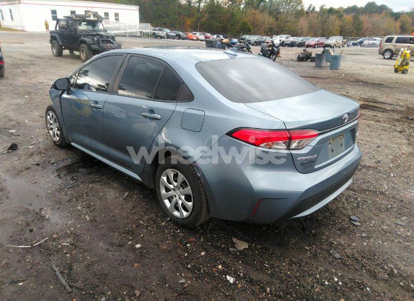Photo 3 of 2020 Toyota Corolla LE (VIN 5YFEPRAE2LP123809)