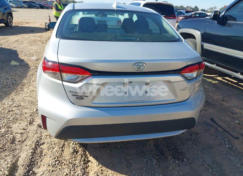 Photo 16 of 2020 Toyota Corolla LE (VIN 5YFEPRAE2LP136950)