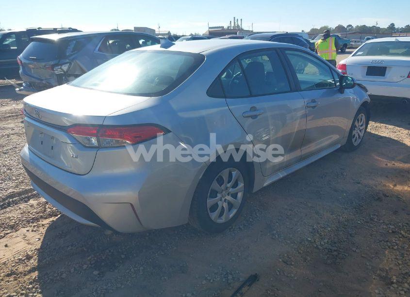 Photo 4 of 2020 Toyota Corolla LE (VIN 5YFEPRAE2LP136950)