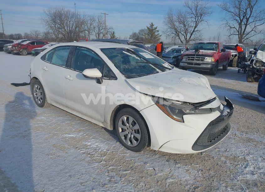 2020 Toyota Corolla LE (VIN 5YFEPRAE3LP024836) main photo