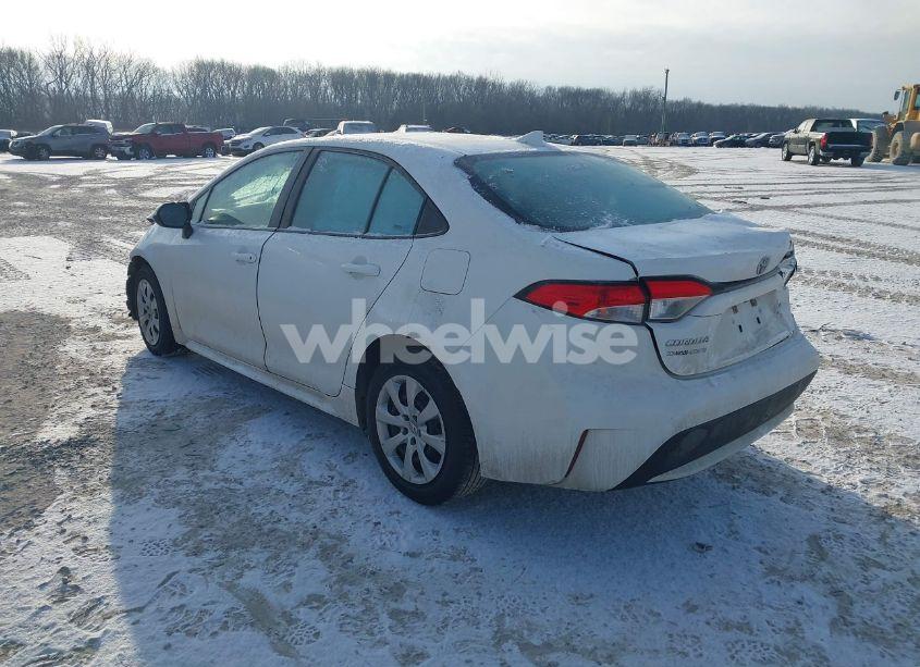 Photo 3 of 2020 Toyota Corolla LE (VIN 5YFEPRAE3LP024836)