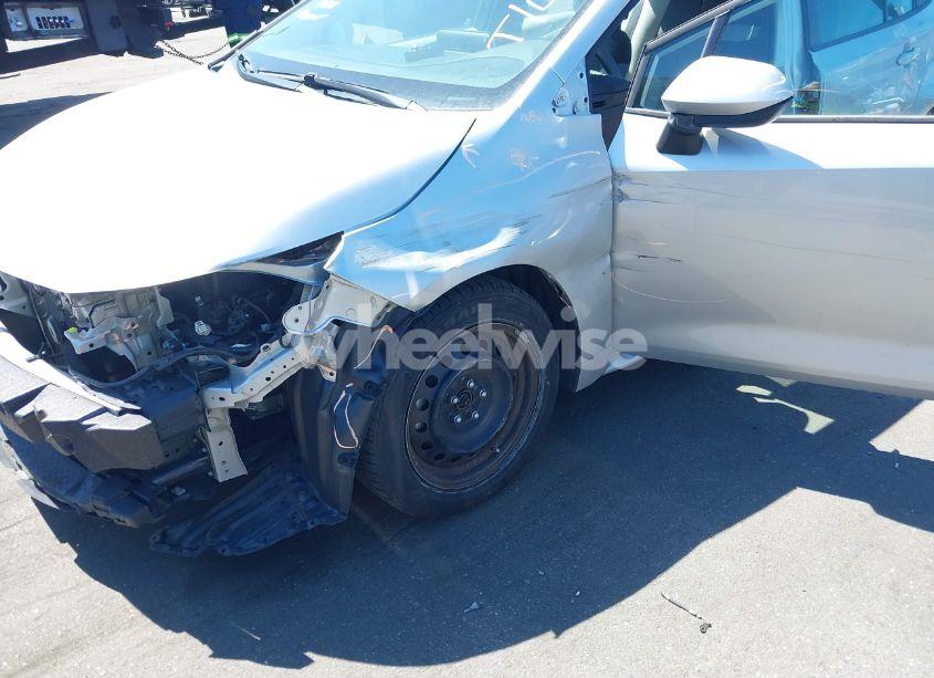 Photo 18 of 2020 Toyota Corolla LE (VIN 5YFEPRAE3LP030314)