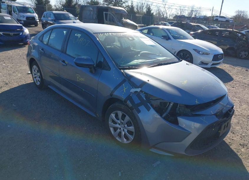 2020 Toyota Corolla LE (VIN 5YFEPRAE3LP031057) main photo