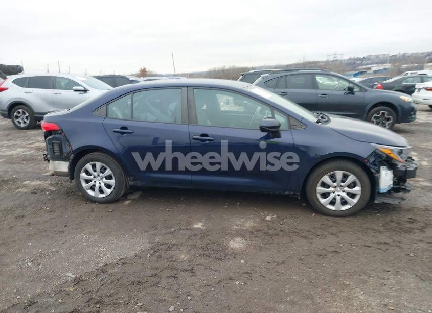 Photo 13 of 2020 Toyota Corolla LE (VIN 5YFEPRAE3LP035996)