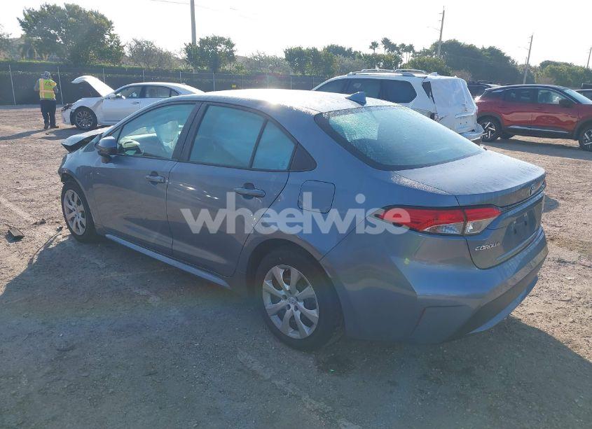 Photo 3 of 2020 Toyota Corolla LE (VIN 5YFEPRAE3LP036873)
