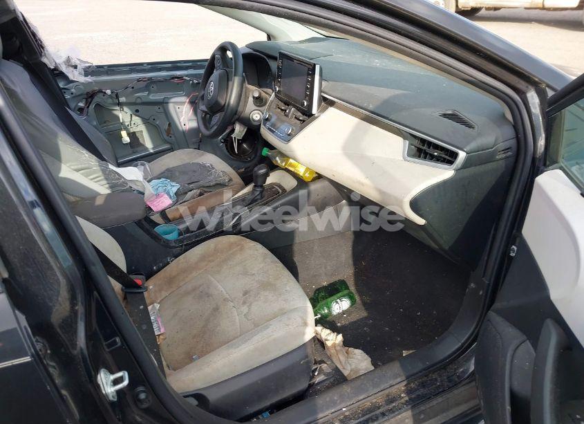 Photo 5 of 2020 Toyota Corolla LE (VIN 5YFEPRAE3LP040843)