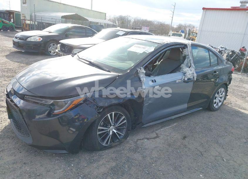 Photo 6 of 2020 Toyota Corolla LE (VIN 5YFEPRAE3LP040843)