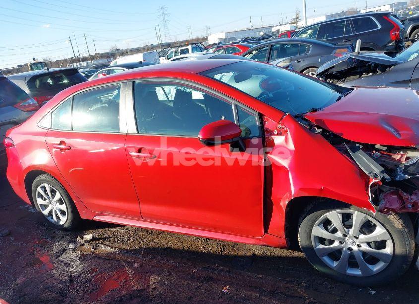 Photo 13 of 2020 Toyota Corolla LE (VIN 5YFEPRAE3LP046464)