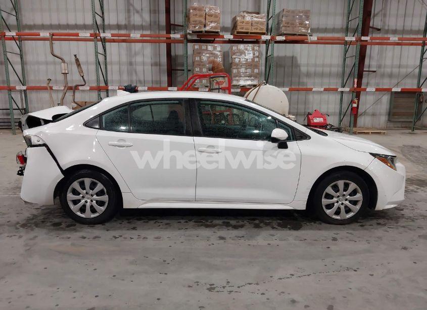 Photo 13 of 2020 Toyota Corolla LE (VIN 5YFEPRAE3LP047159)
