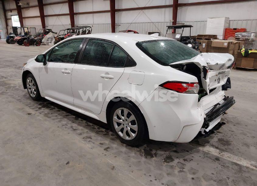 Photo 3 of 2020 Toyota Corolla LE (VIN 5YFEPRAE3LP047159)
