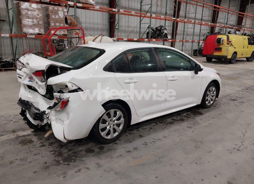 Photo 4 of 2020 Toyota Corolla LE (VIN 5YFEPRAE3LP047159)