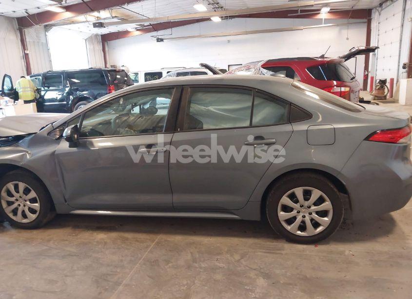 Photo 14 of 2020 Toyota Corolla LE (VIN 5YFEPRAE3LP065225)