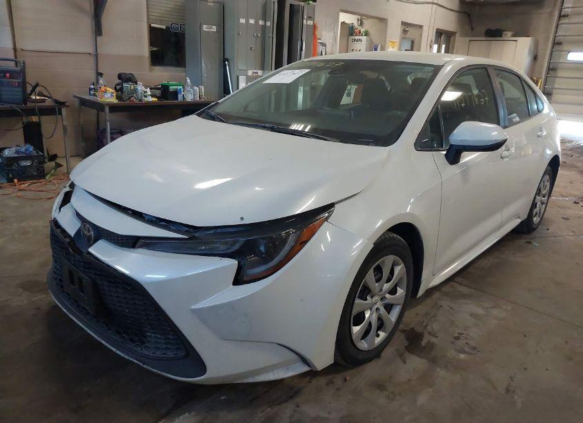 Photo 2 of 2020 Toyota Corolla LE (VIN 5YFEPRAE3LP088293)