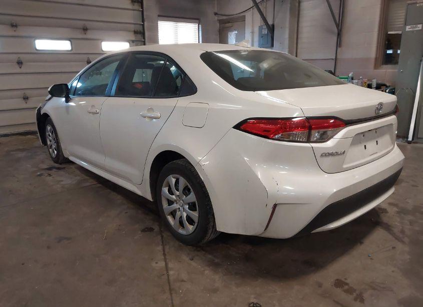Photo 3 of 2020 Toyota Corolla LE (VIN 5YFEPRAE3LP088293)