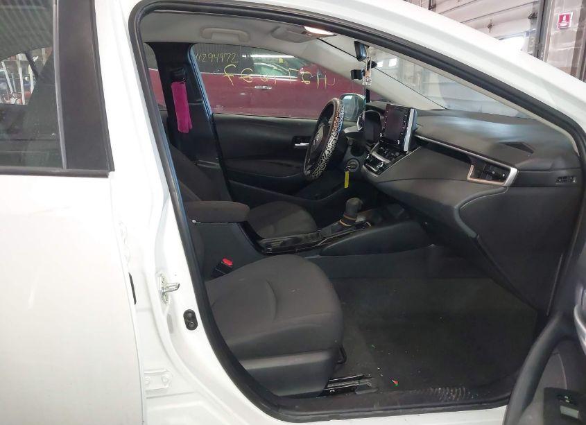 Photo 5 of 2020 Toyota Corolla LE (VIN 5YFEPRAE3LP088293)