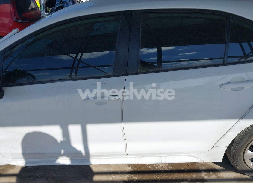 Photo 14 of 2020 Toyota Corolla LE (VIN 5YFEPRAE3LP097916)