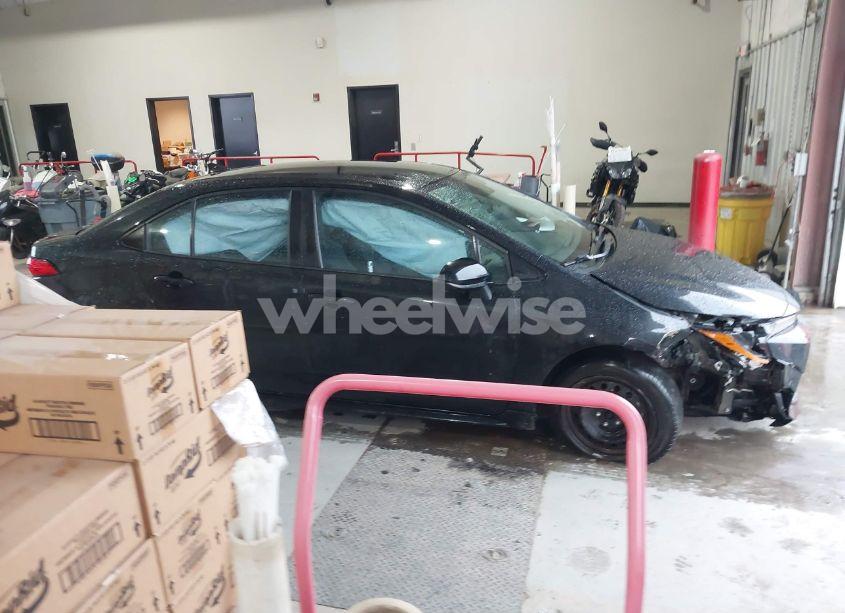 Photo 13 of 2020 Toyota Corolla LE (VIN 5YFEPRAE3LP118408)