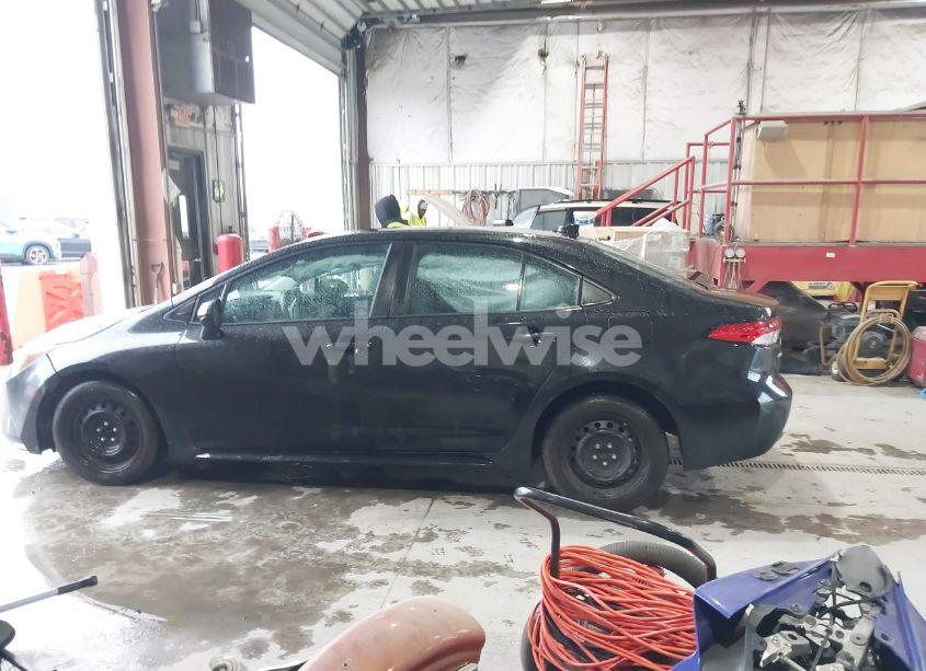 Photo 14 of 2020 Toyota Corolla LE (VIN 5YFEPRAE3LP118408)
