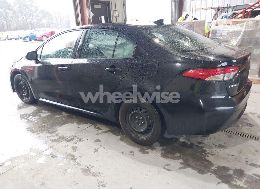 Photo 3 of 2020 Toyota Corolla LE (VIN 5YFEPRAE3LP118408)